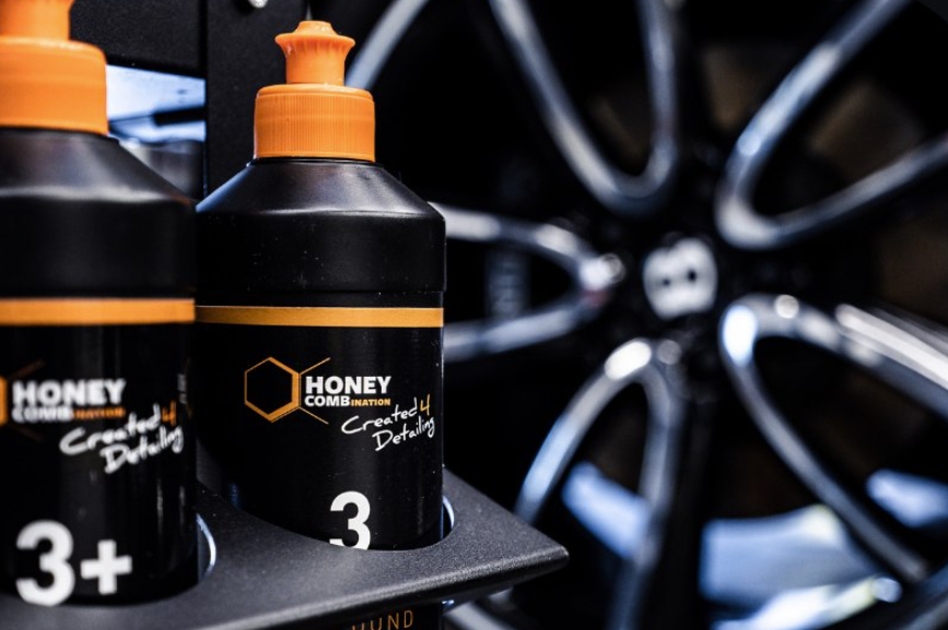 Profesionální renovace laku Honey COMBination