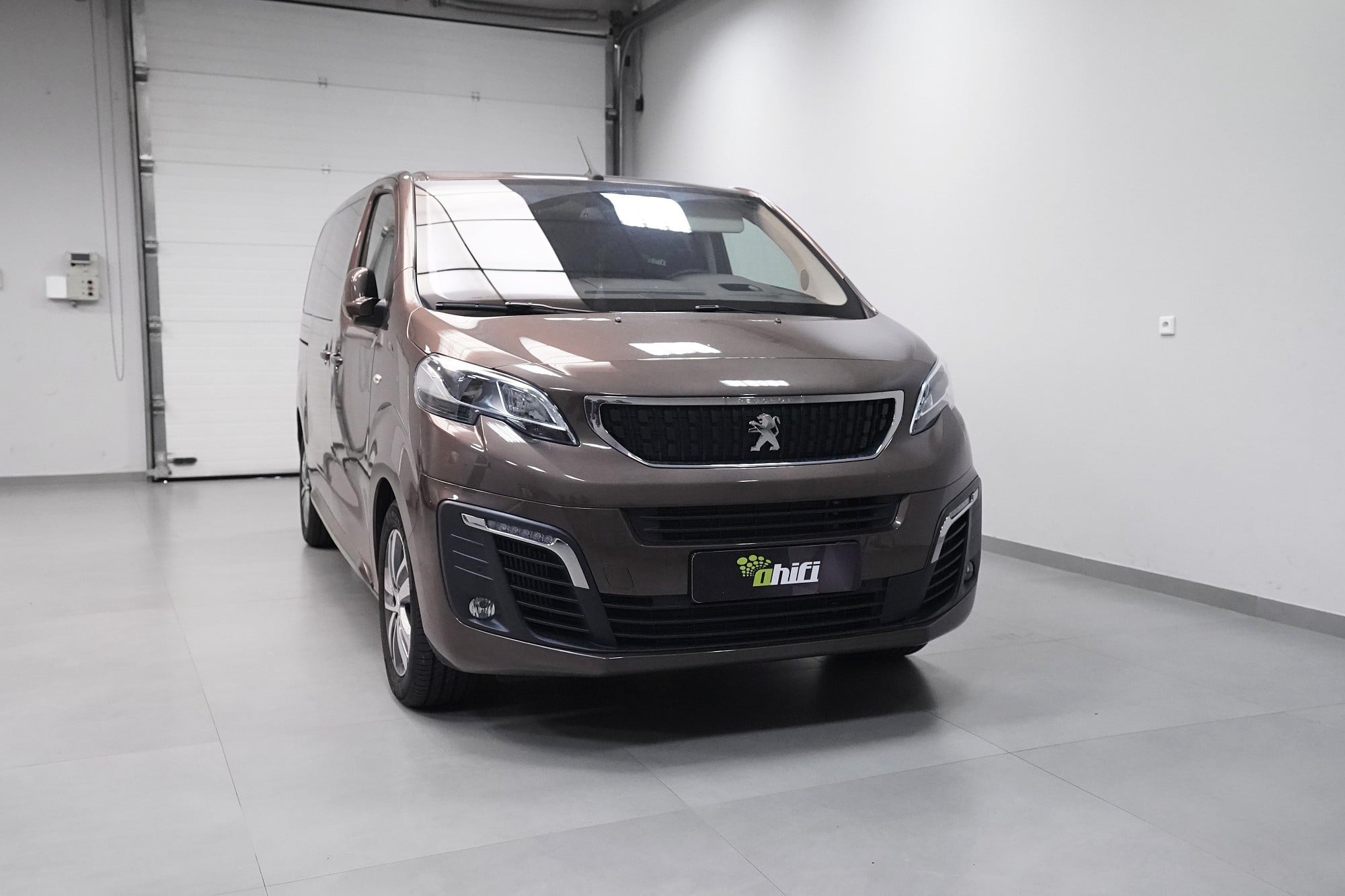 Peugeot Traveller