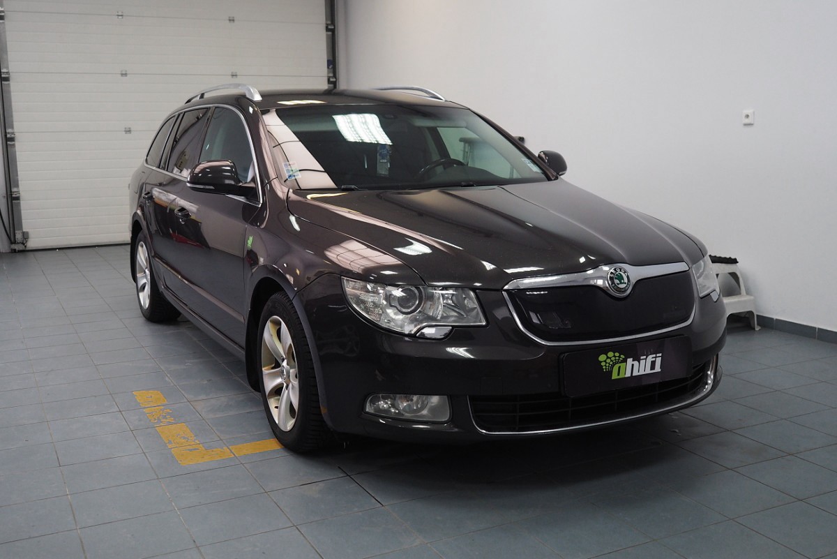 Škoda Superb 2