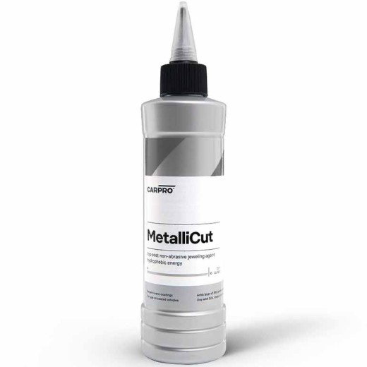 Lešticí pasta na kov CarPro MetalliCut (150 ml)